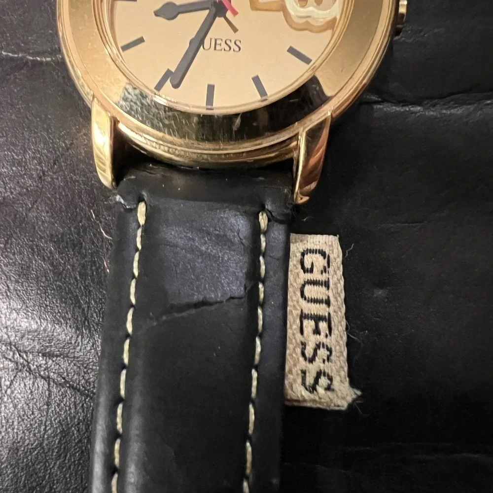 Vintage 1994 Guess Ladies Watch W9
